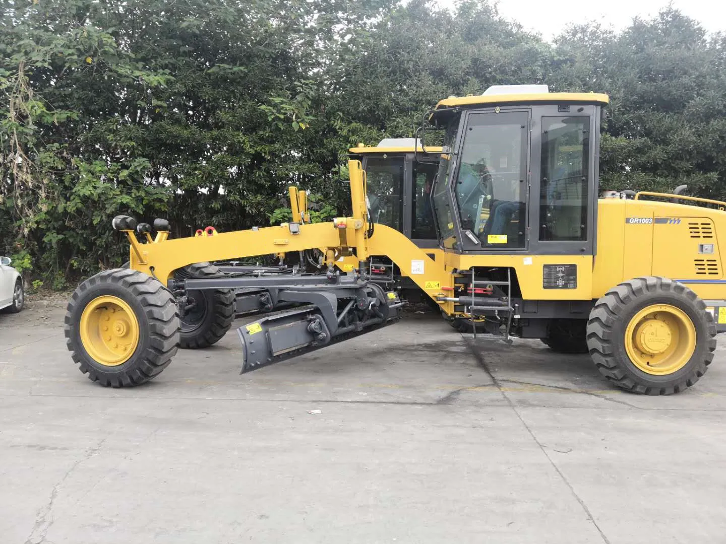 China 240hp Motor Grader With Ripper For Road Building Gr2405 - Buy New ...