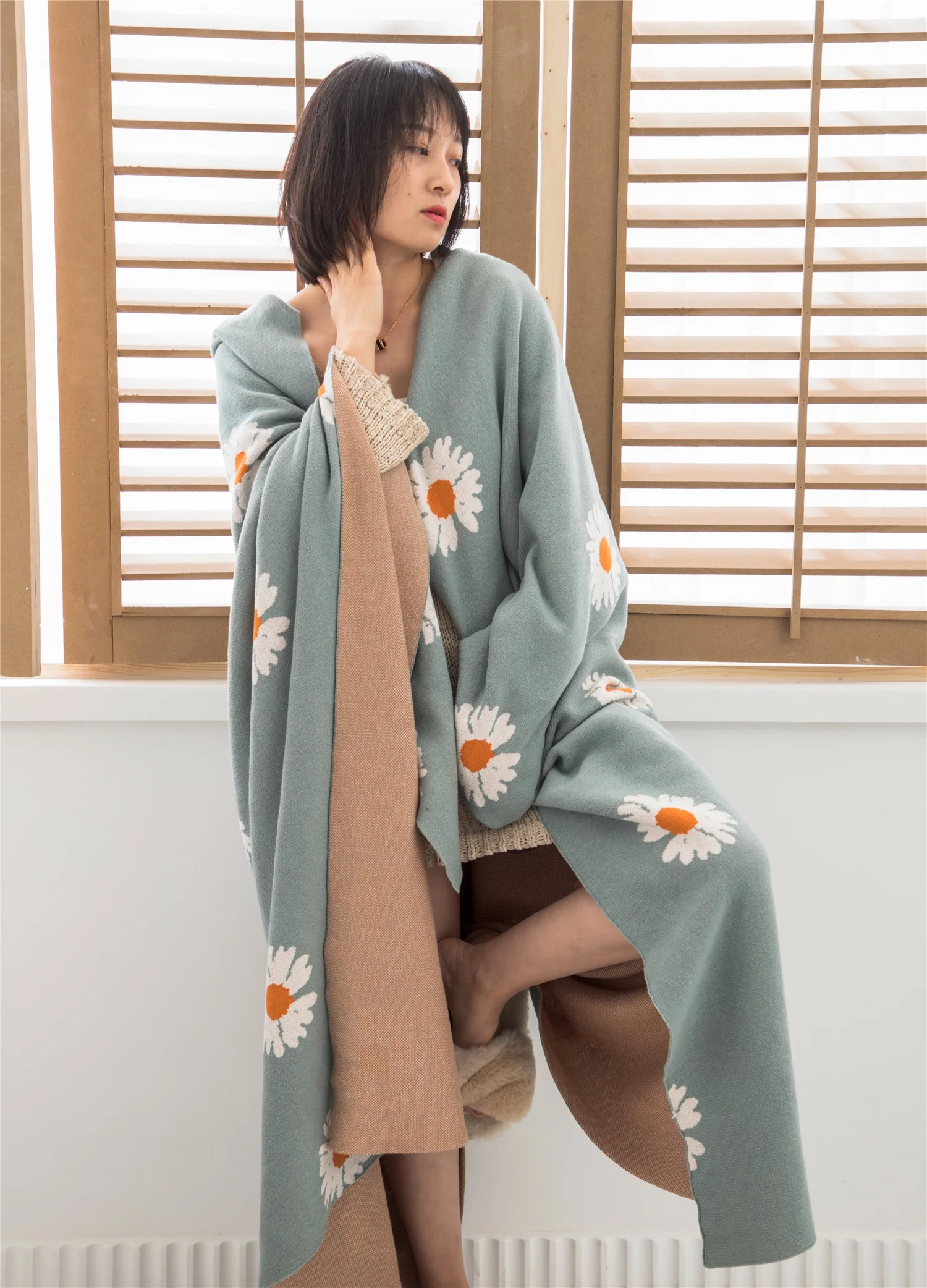 Super Cozy Oeko-tex 100% Cotton Daisy Jacquard Wearable Knitted Throw Blanket For Home Office Picnic BDL manufacture