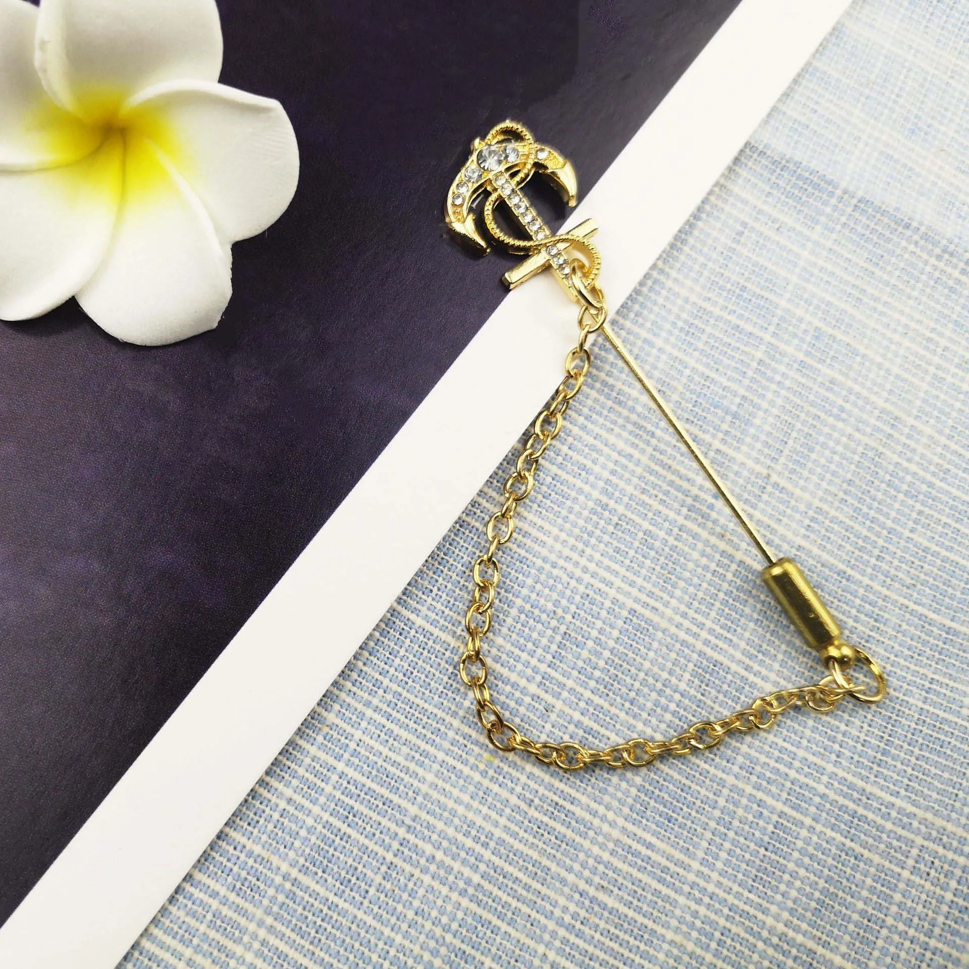 Retro Gold Women's Suit Brooch Men's Chain Accessories Fashion Corsage