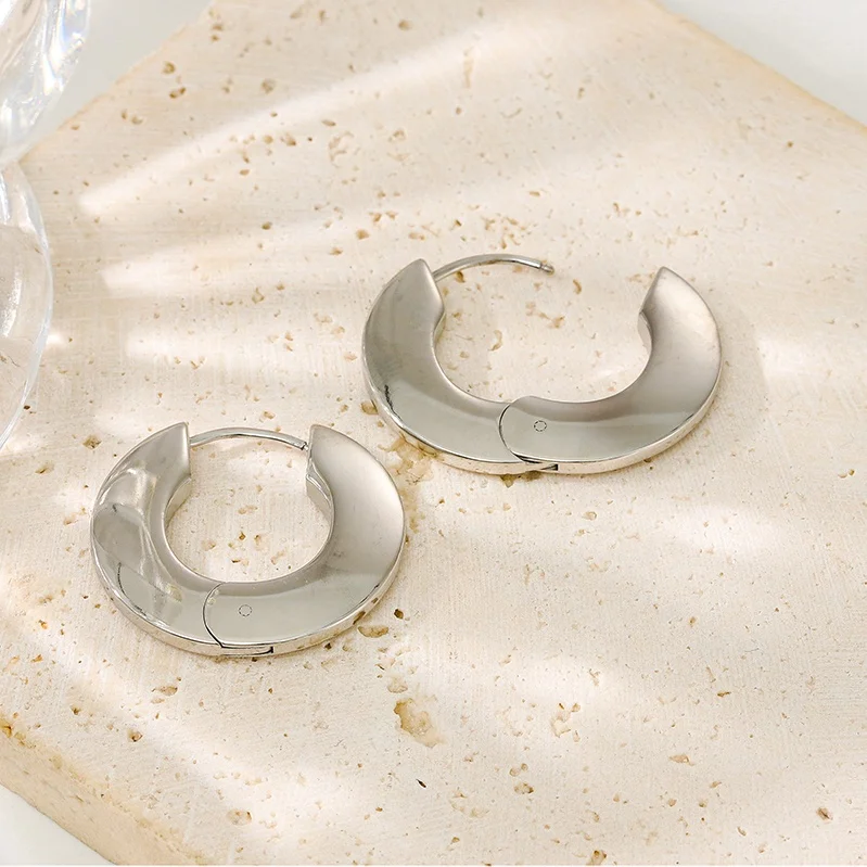 New Classic Fashion Jewelry Non Tarnish Pvd Gold Designer Earrings Popular  Brands Metal Circle Flat Hoop Earrings