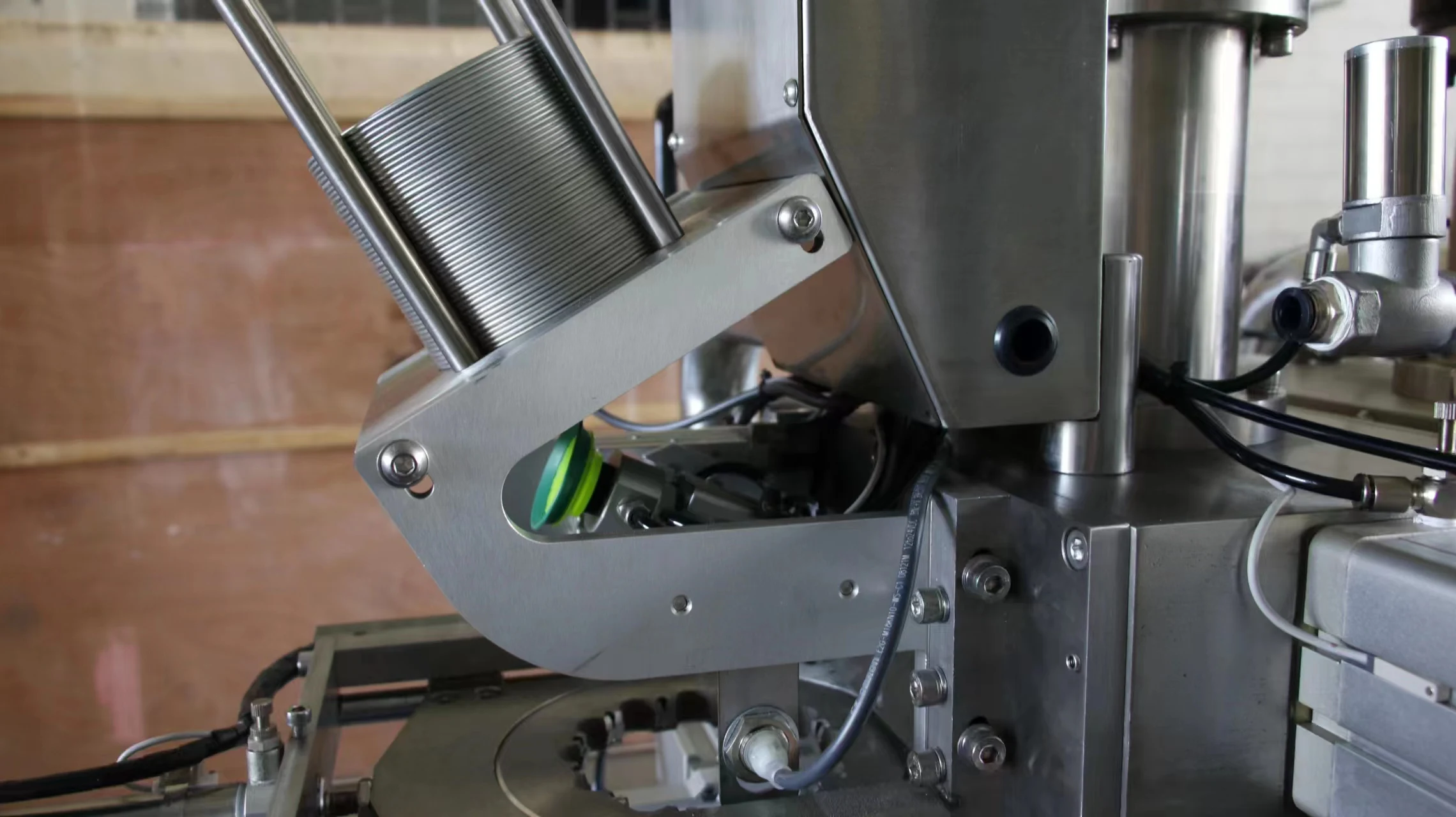 Automatic Can Vacuum Sealing and Packing Machine Tin Can Sealing Machine Canning Machine for Sale
