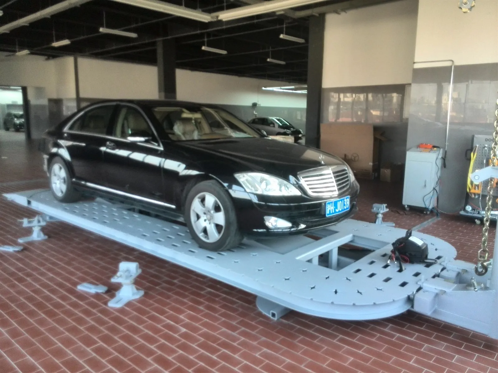 CE Auto Body  hot sale car frame machine auto body pulling tower frame machine factory