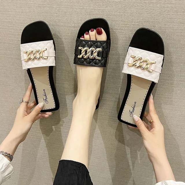 Best-selling New Fashion Women's slippers and Shoes Soft Soled Metal Breathable Casual Sandals for Women