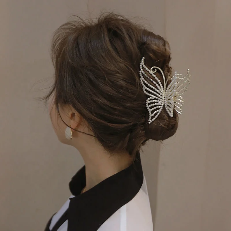 Large butterfly Alloy Grip Female Hairpin Back Head New Pearl Rhinestone Shark Clip Archers Brand Fashion 2024