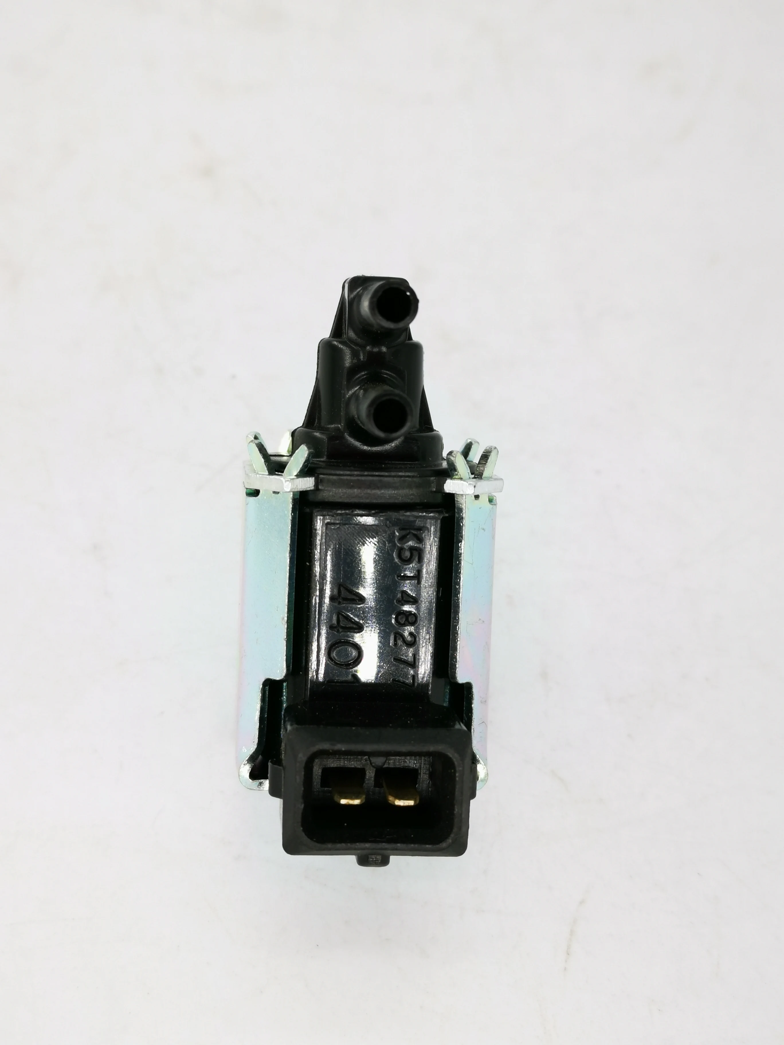 Purge Valve Vapor Canister Solenoid MR127519 for Mitsubishi
