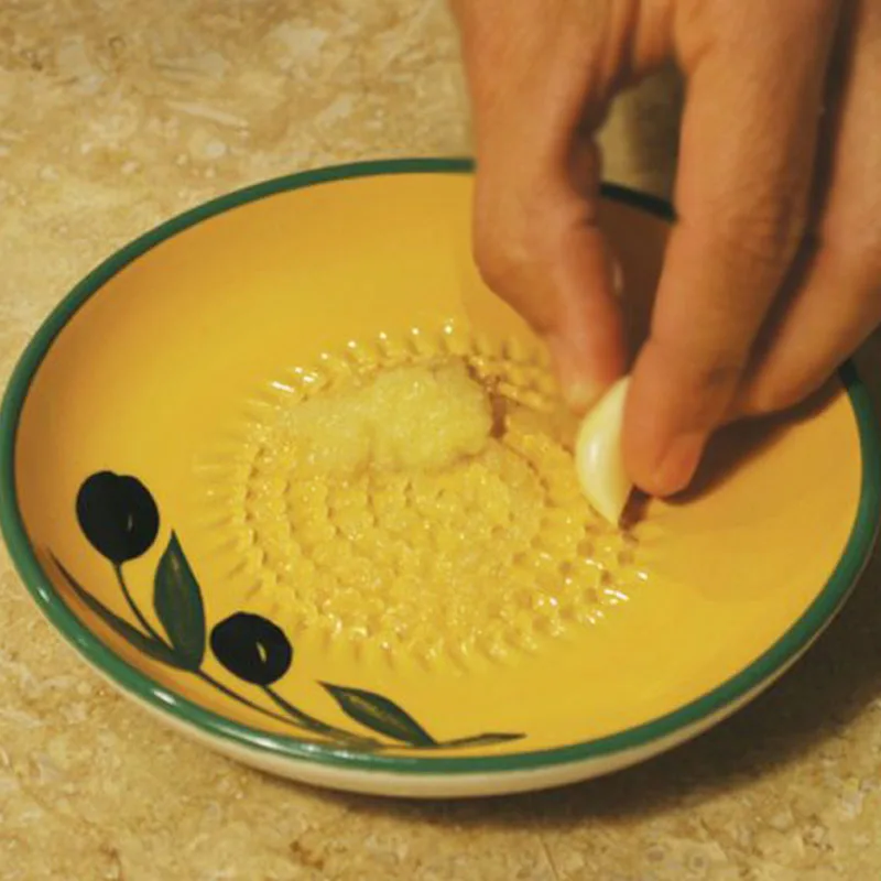 Custom Yellow and Green Olive Pattern Design Shaped Round Ginger Grater Plate Ceramic Chinese Garlic Grater Plates
