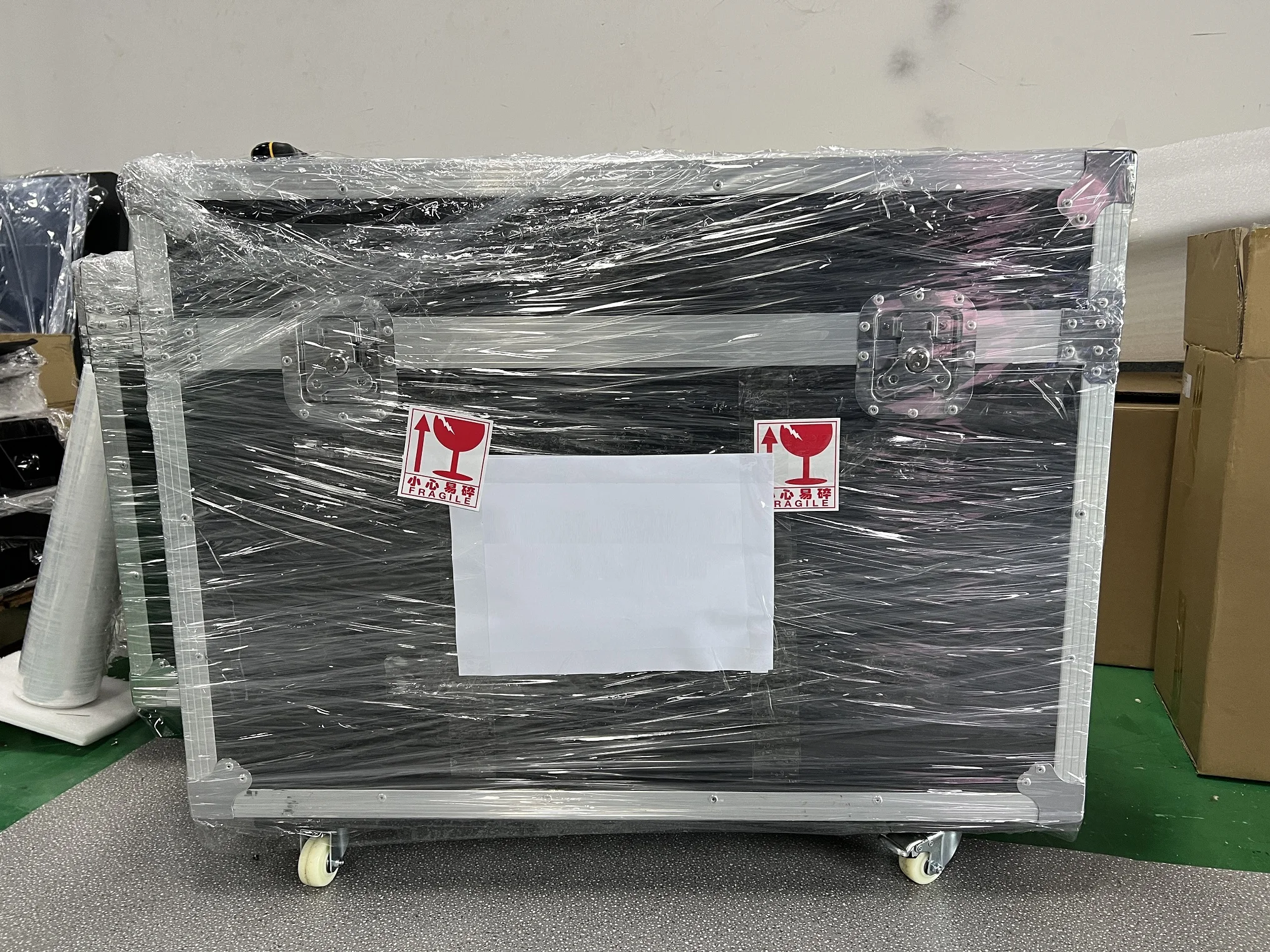 Metal Photo Booth Shell 15.6inch Touch Screen Dslr Led Open Air Photo ...