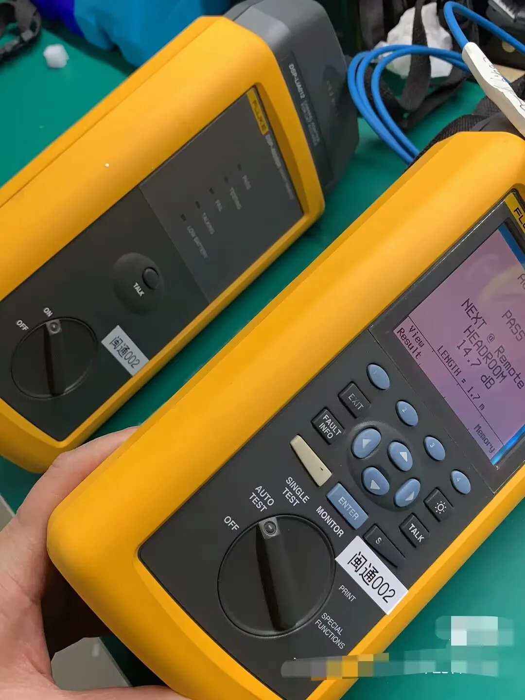 Fluke Dsp-4000 Bundle W/ Dsp-4000 Cable Analyzer & Dsp-4000sr Smart Remote  - Buy Fluke Dsp-4000 Bundle W/ Dsp-4000 Cable Analyzer & Dsp-4000sr Smart  ...