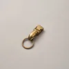 anillo de latón