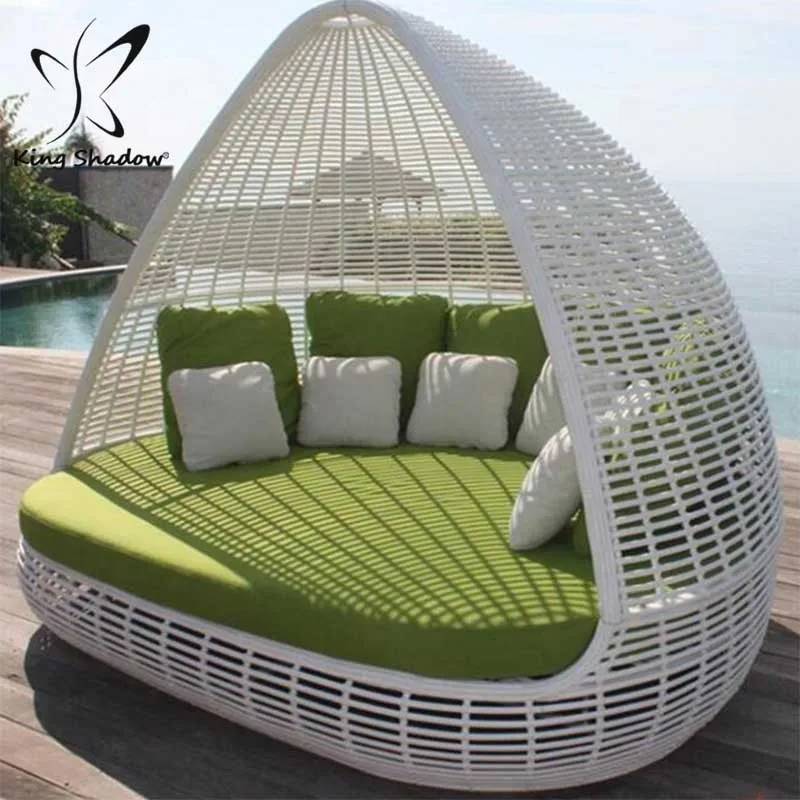 Plastic Garden Rattan Sunbeds Modern Outdoor Loungers