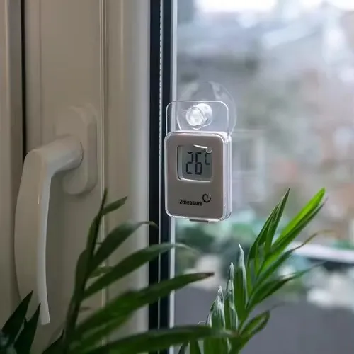 Easy to Use High Quality Mini Reptile Digital LCD Thermometer Hygrometer With Suction Cup on Window for Pet Feeding Box