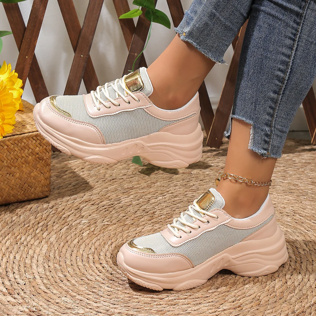 2024 Summer New Breathable Wedge Mesh Women Casual Sports Shoes