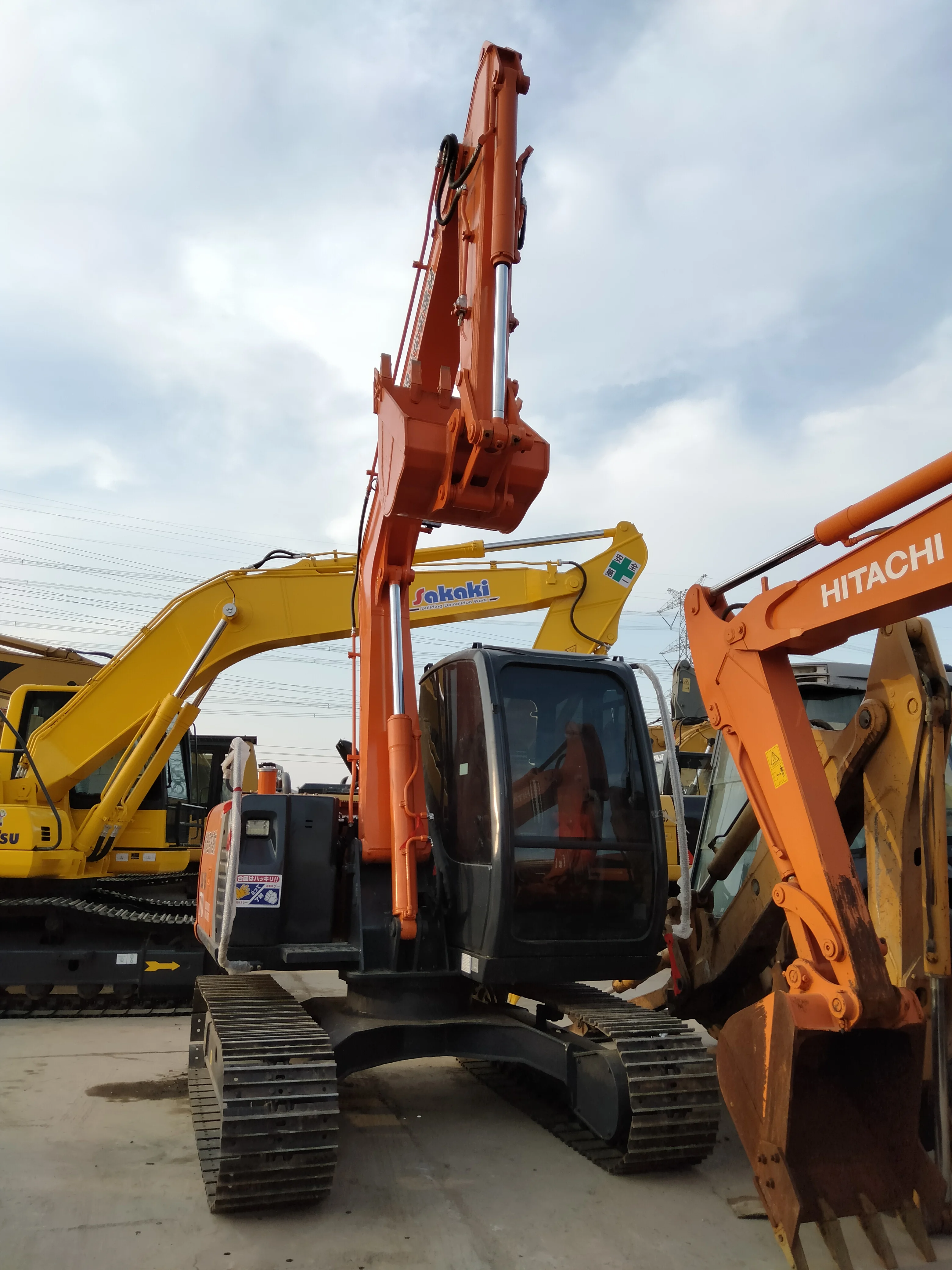 Second-hand Hitachi ZX70 Used 7TON Excavator Japan a Popular Model
