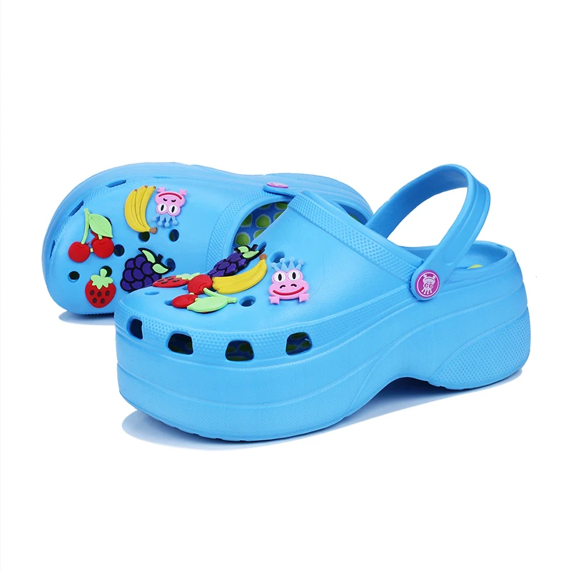 Туфли женские с блестящими стразами