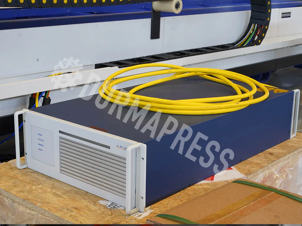 Машина для волоконной лазерной резки 1000 Вт с воздушным кондиционированием