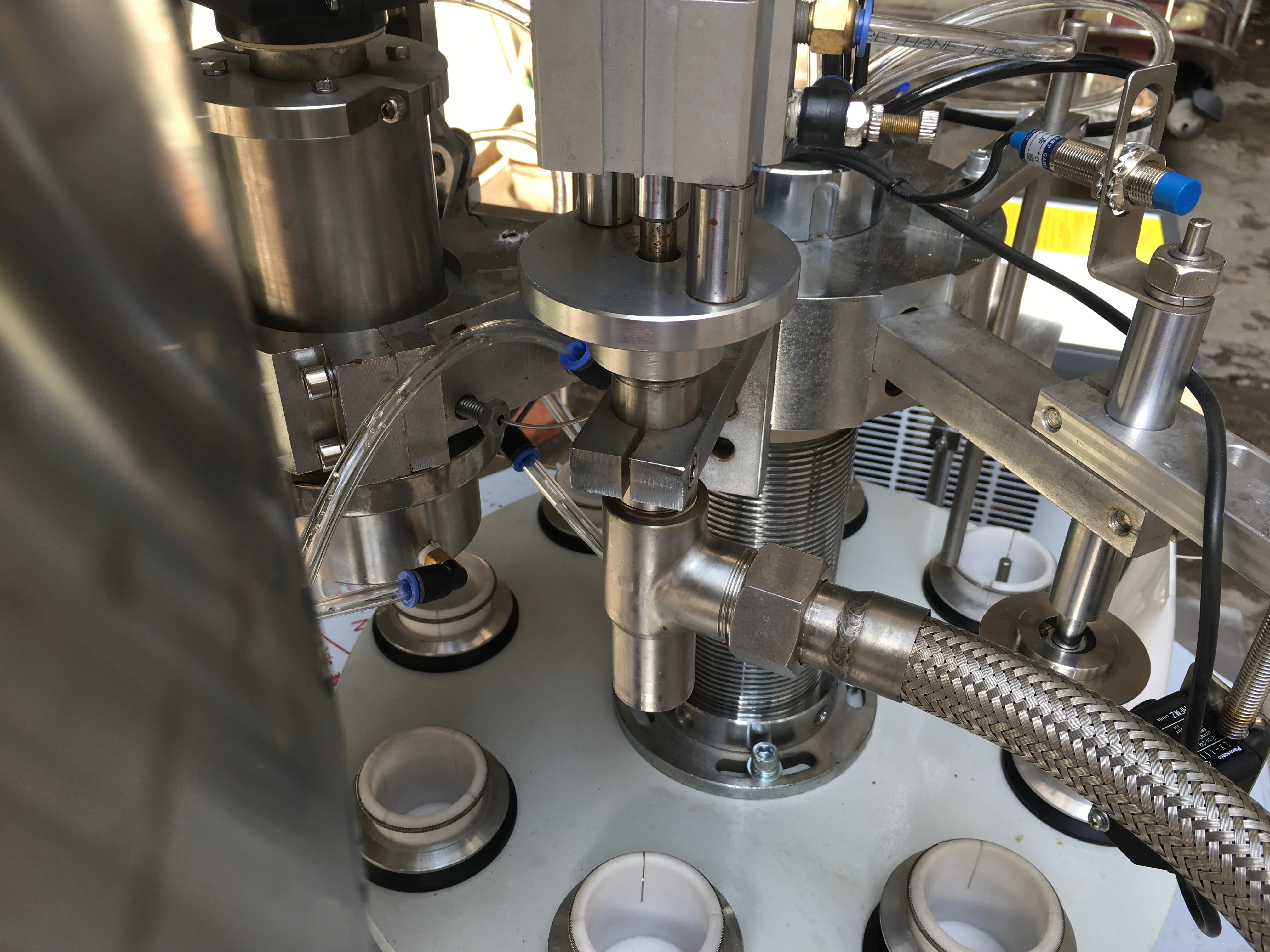 Импортный Швейцарский пистолет горячего воздуха с охлаждающим водяным охладителем для красивой машины для наполнения труб и герметизации