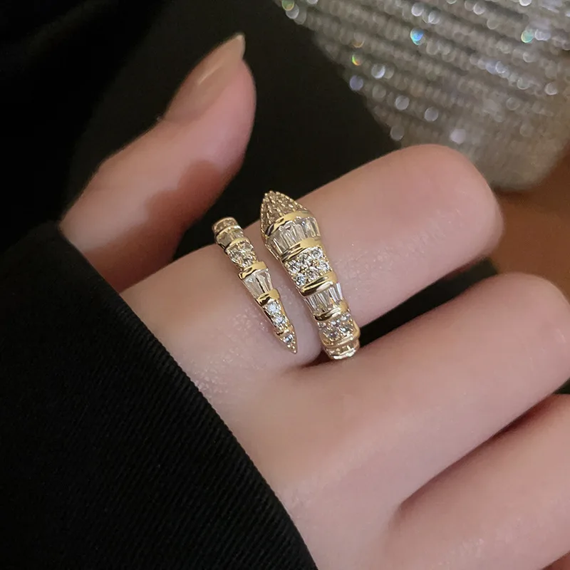 European and American Cold Wind Zircon Snake Shaped Ring, Niche High-end Design, Index Finger Ring, New Versatile Accessory