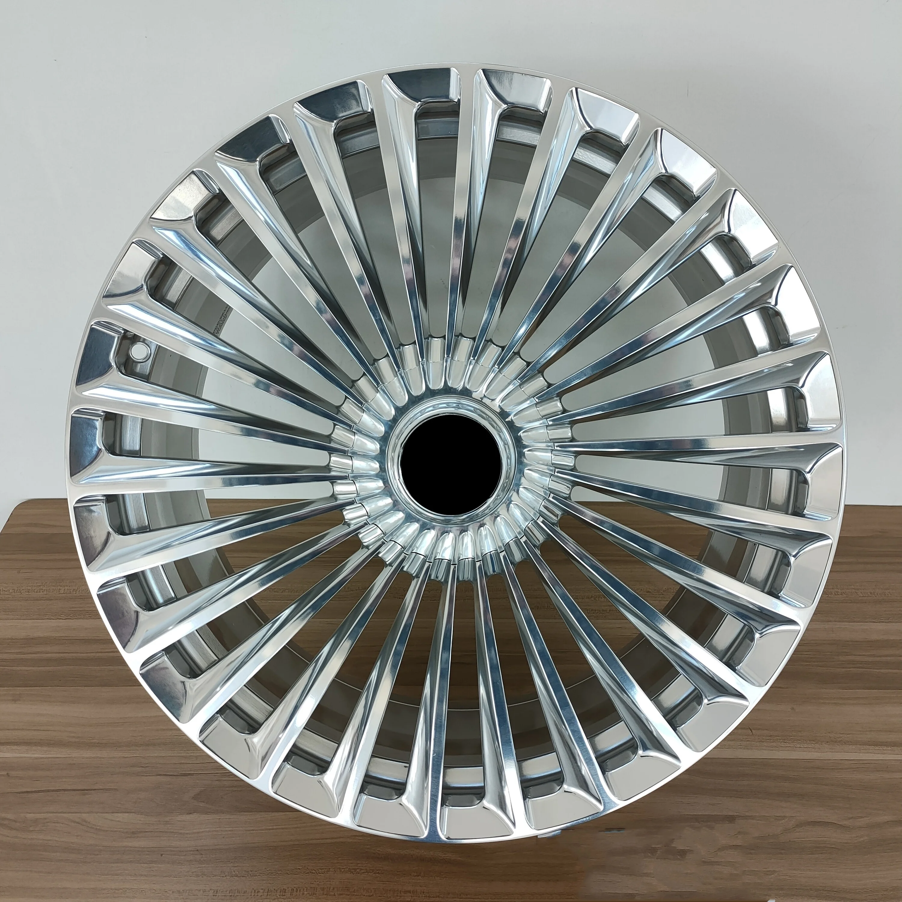 Ruote Tuning 1:18 Bbs Ruote Tuning In Scala 1:18 BBS RS Da 19 Pollici - Per Modellini Auto, Plastica, Incluse Decalcomanie Dei Loghi Cerchi Golf 18