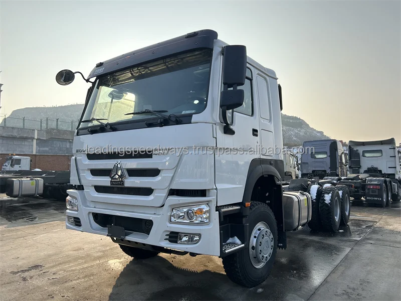 New Sinotruk Howo Cargo Truck Chassis 6x4 Multipurpose With 400 Hp
