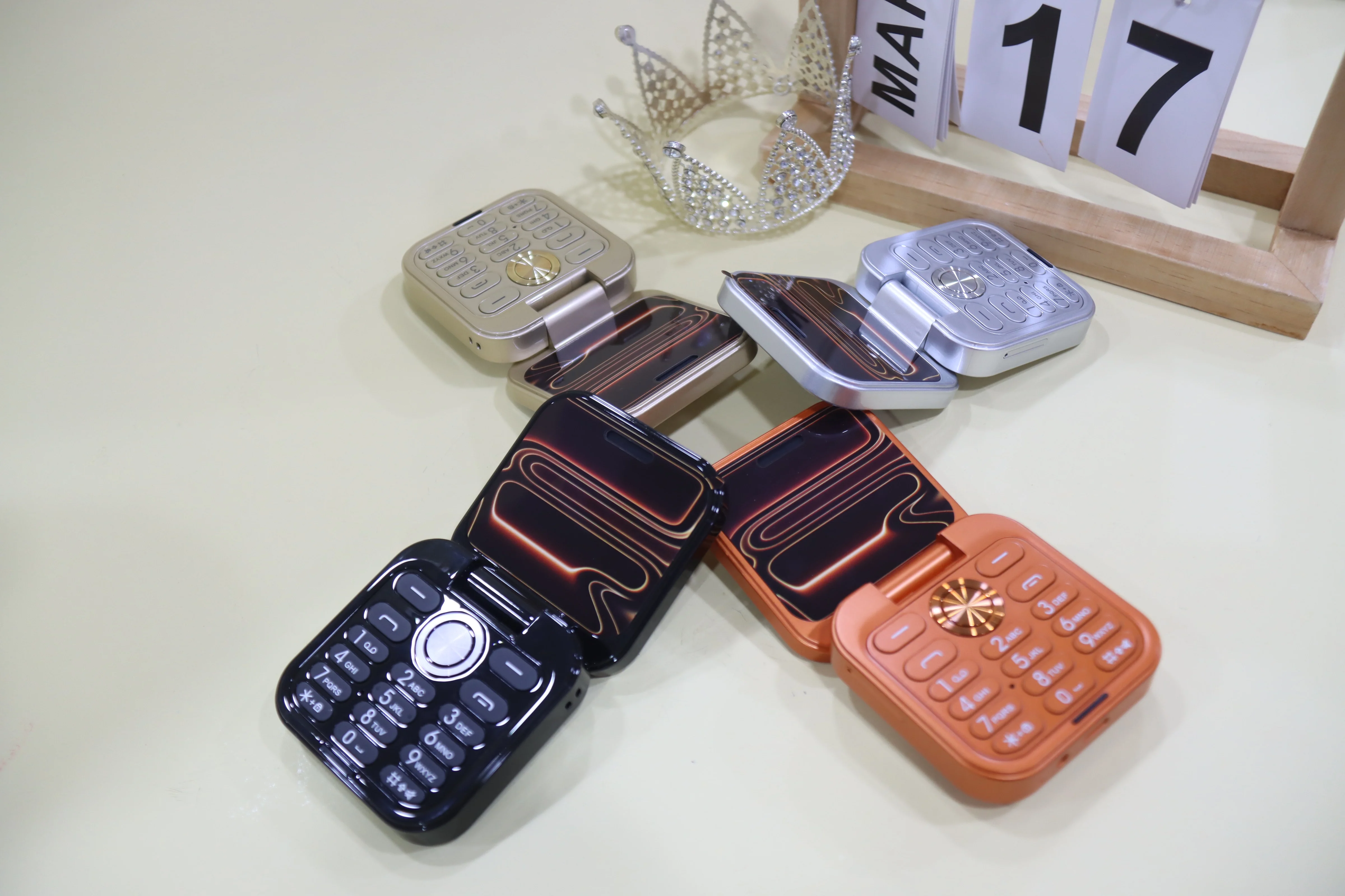 I17 Air Pro Flip Feature Phone 1.77-Inch HD Screen Dual SIM Spanish French Languages 1000-1499mAh Battery MTK 62XX Processor