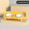 Jaune lait, style céramique
