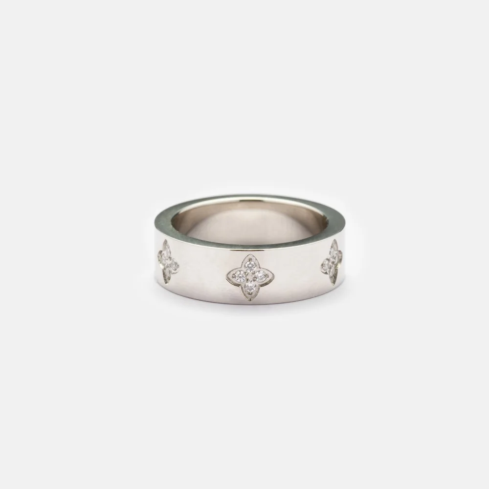 Exquisite Four Pointed Star studded Diamonds Stainless Steel Waterproof Ring Cubic Zirco aperçu 7