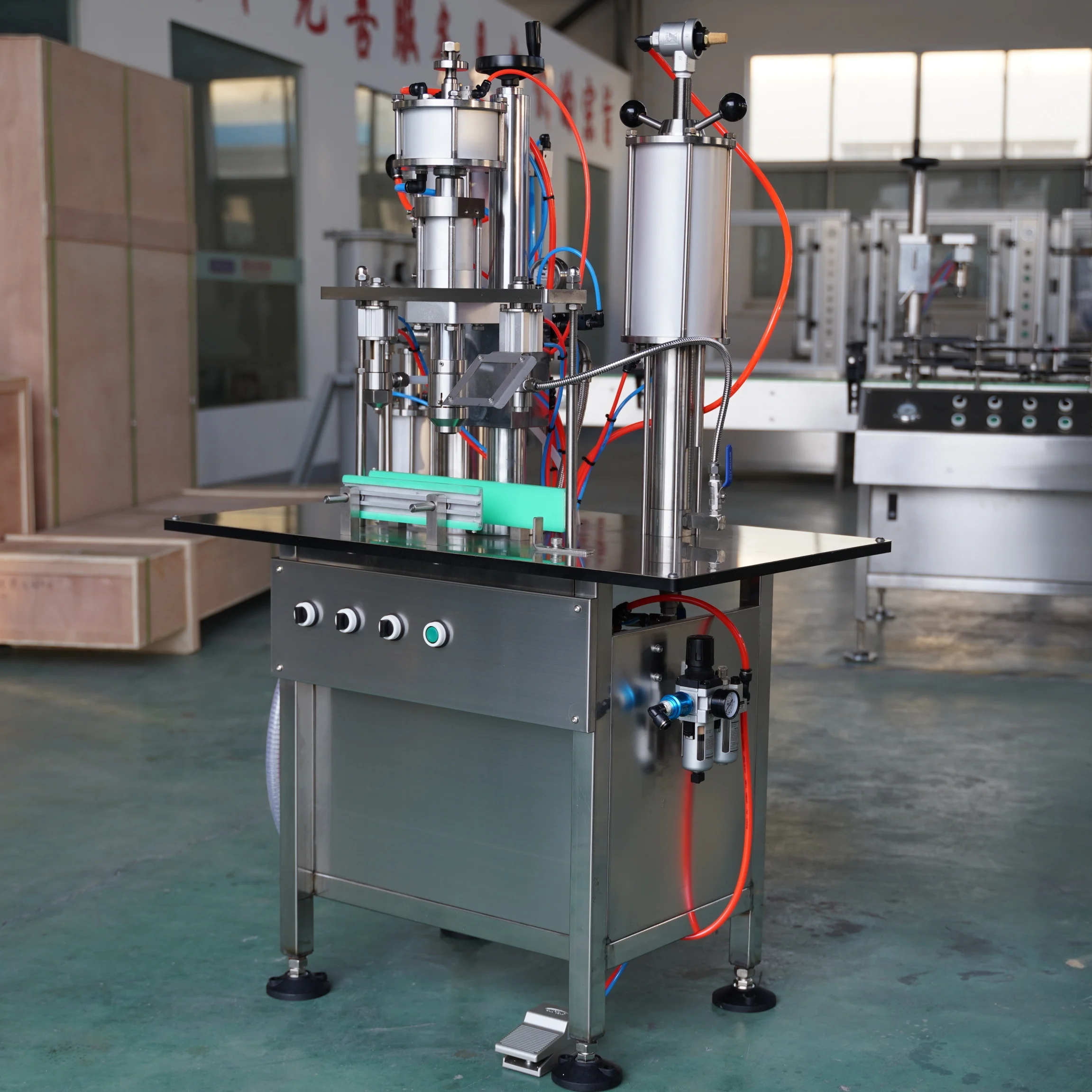 Less Manual Aerosol Filling Machine With CO2 Inert Gas Propellant Filling
