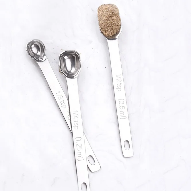 Source custom Square Silver Mini 304 Stainless Steel Measuring Spoons Scoops  for Kitchen Measuring Dry Liquid Ingredients on m.