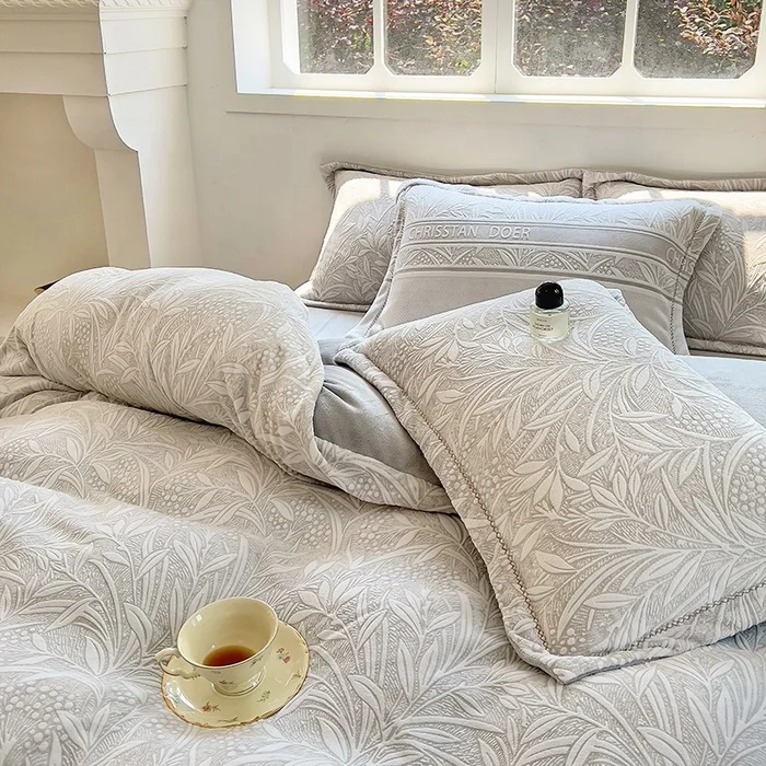 Wholesale 3d Luxury Milk Velvet Bedding Top Quality Fluffy Bedding 4 Pieces Bedding Set For