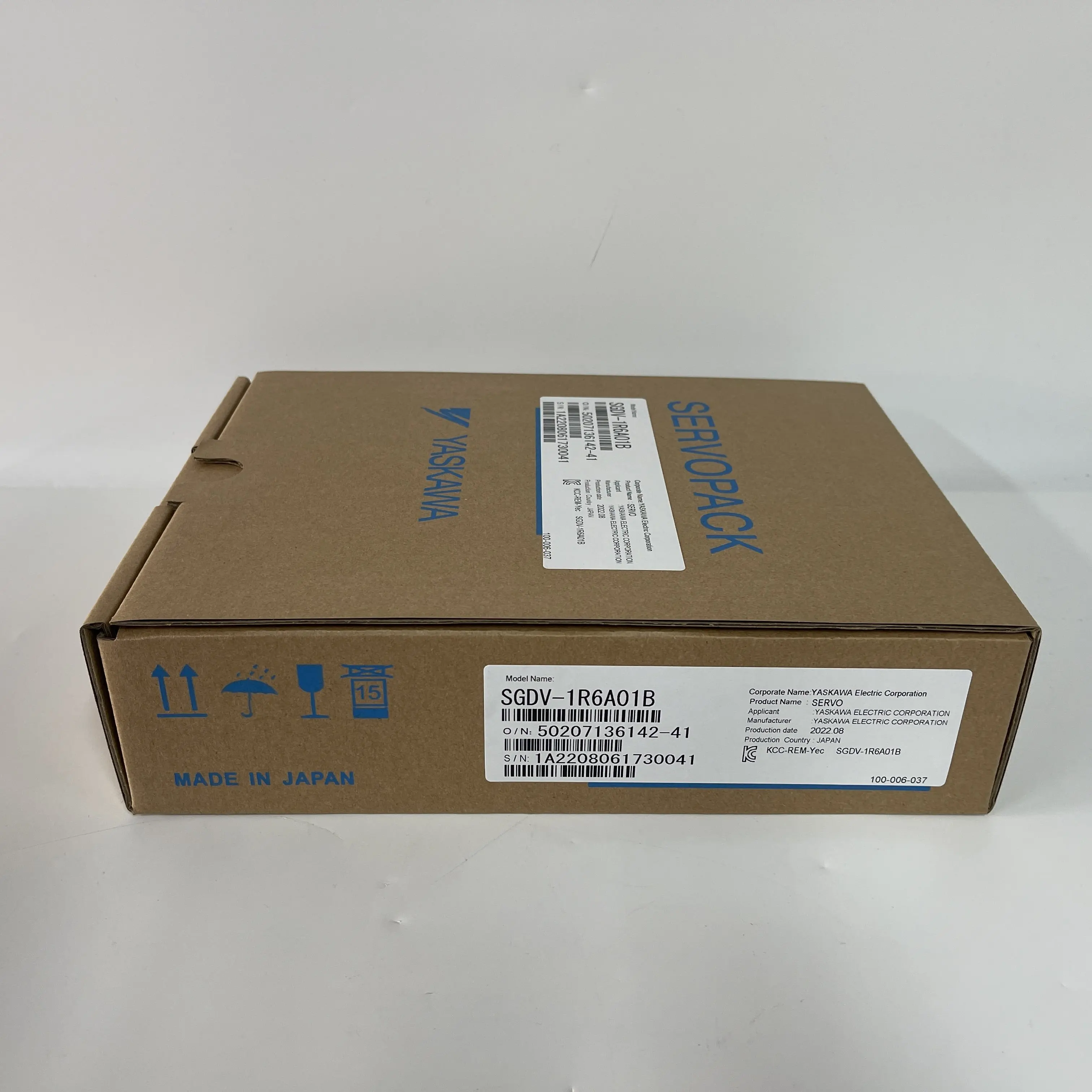 YASKAWA SERVOPACK AC Servo Amplifier SGDV-1R6A01B YASKAWA SERVOPACK AC Servo Amplifier SGDV-1R6A01B