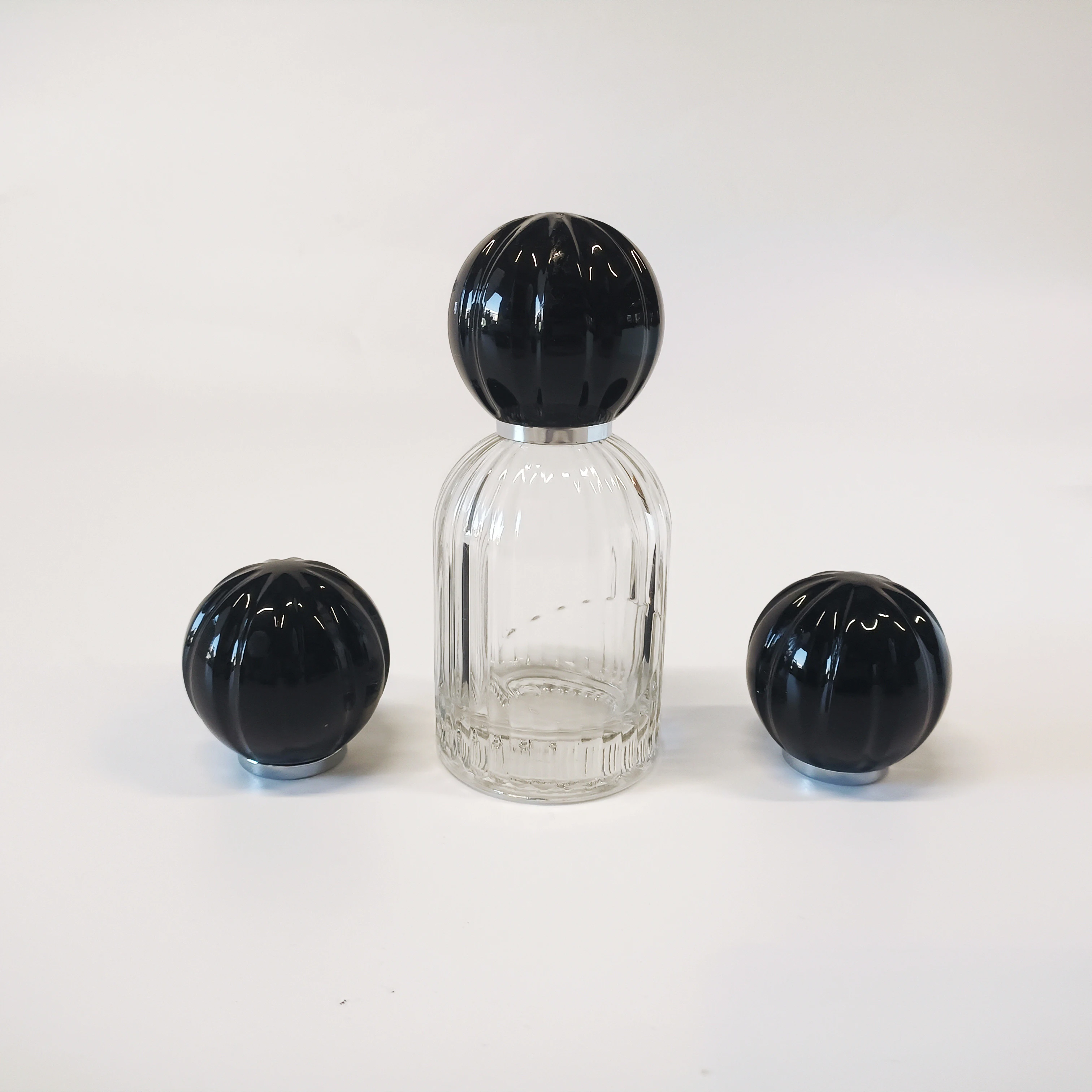 Worth 香水 ダークブラウン 丸型ボトル 1929年「ウォルト」《ギャルリーオルフェ》