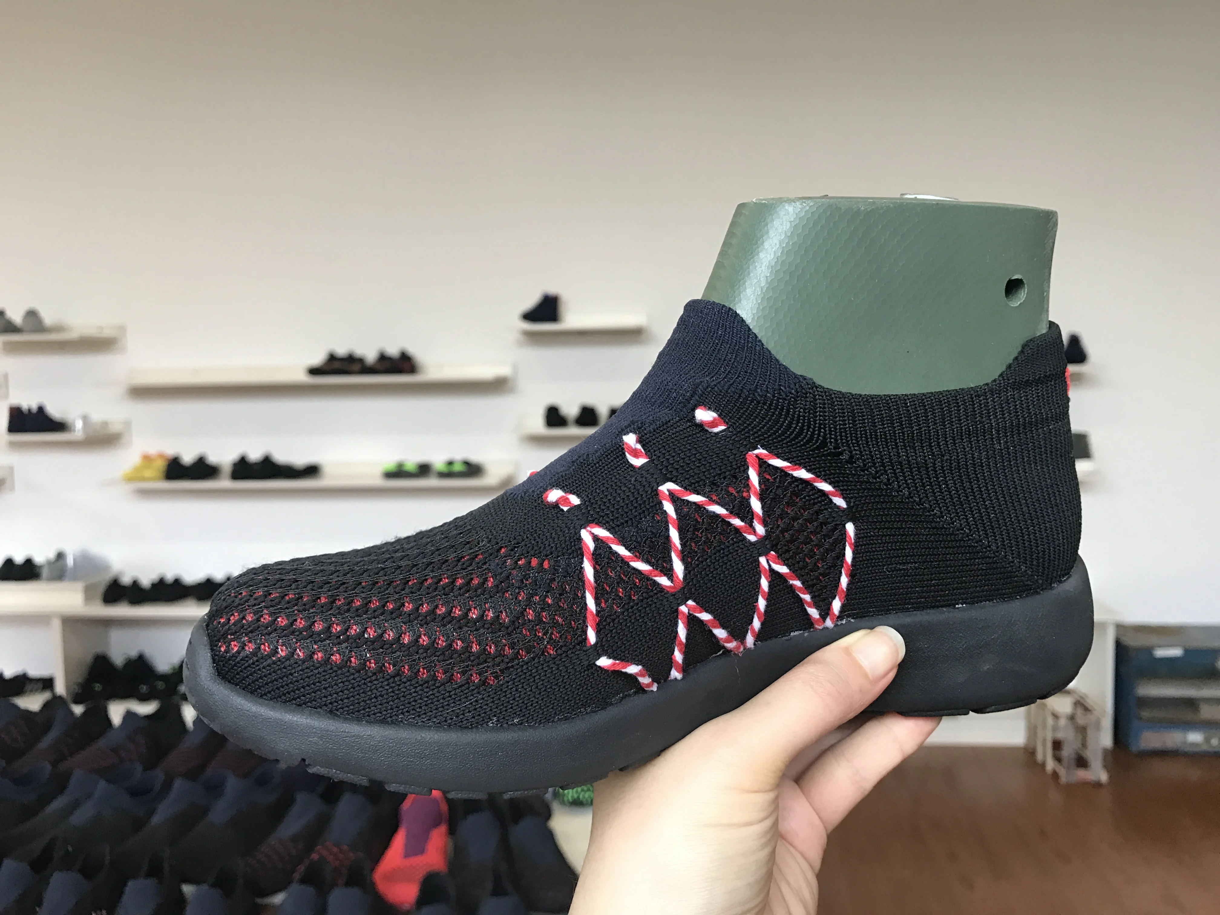 Новый дизайн спортивные туфли-носки для взрослых такие же как