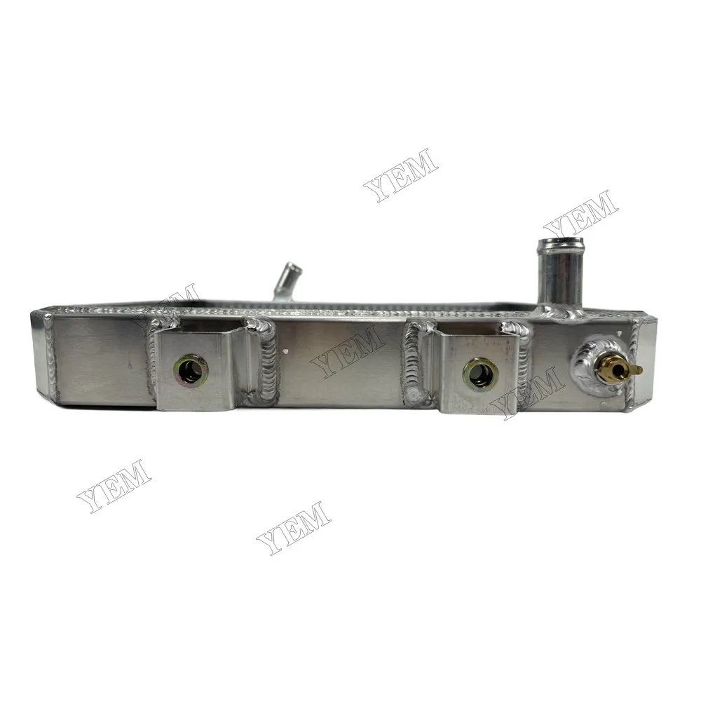 Radiator Assy 15531-72060 Fit for Kubota B1600 B1702 Engine 2