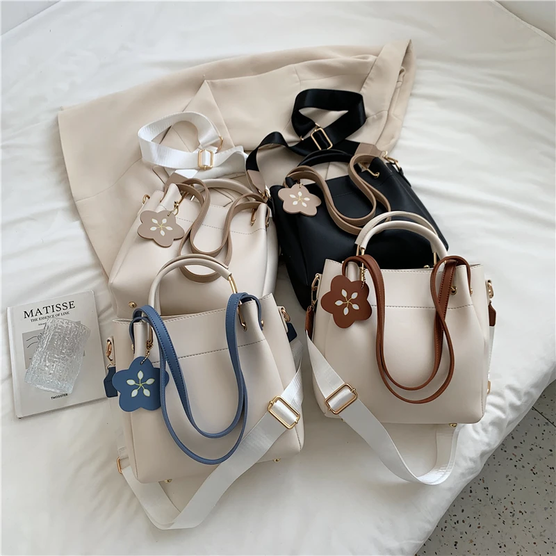 Bolso Grande A La Moda Para Chicas,Cartera Bonita De Cuero Pu,Bolso De  Mano,2021 - Buy De Moda Bolso,Damas Cubo Bolso De Mano,Venta Al Por Mayor  De Moda Cubo Bolsos Product on Alibaba.com