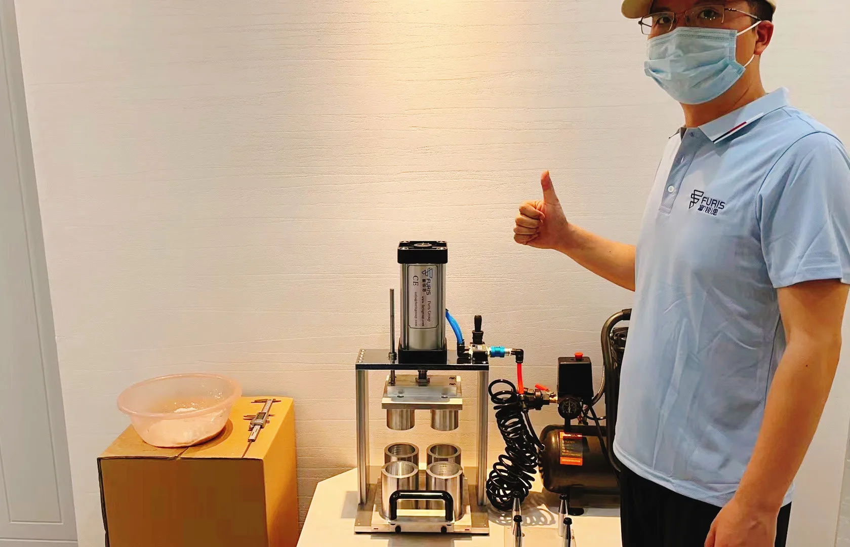 Manual Bath Bomb Press Machine With 4 Molds Alu/ Pom Material Molds For