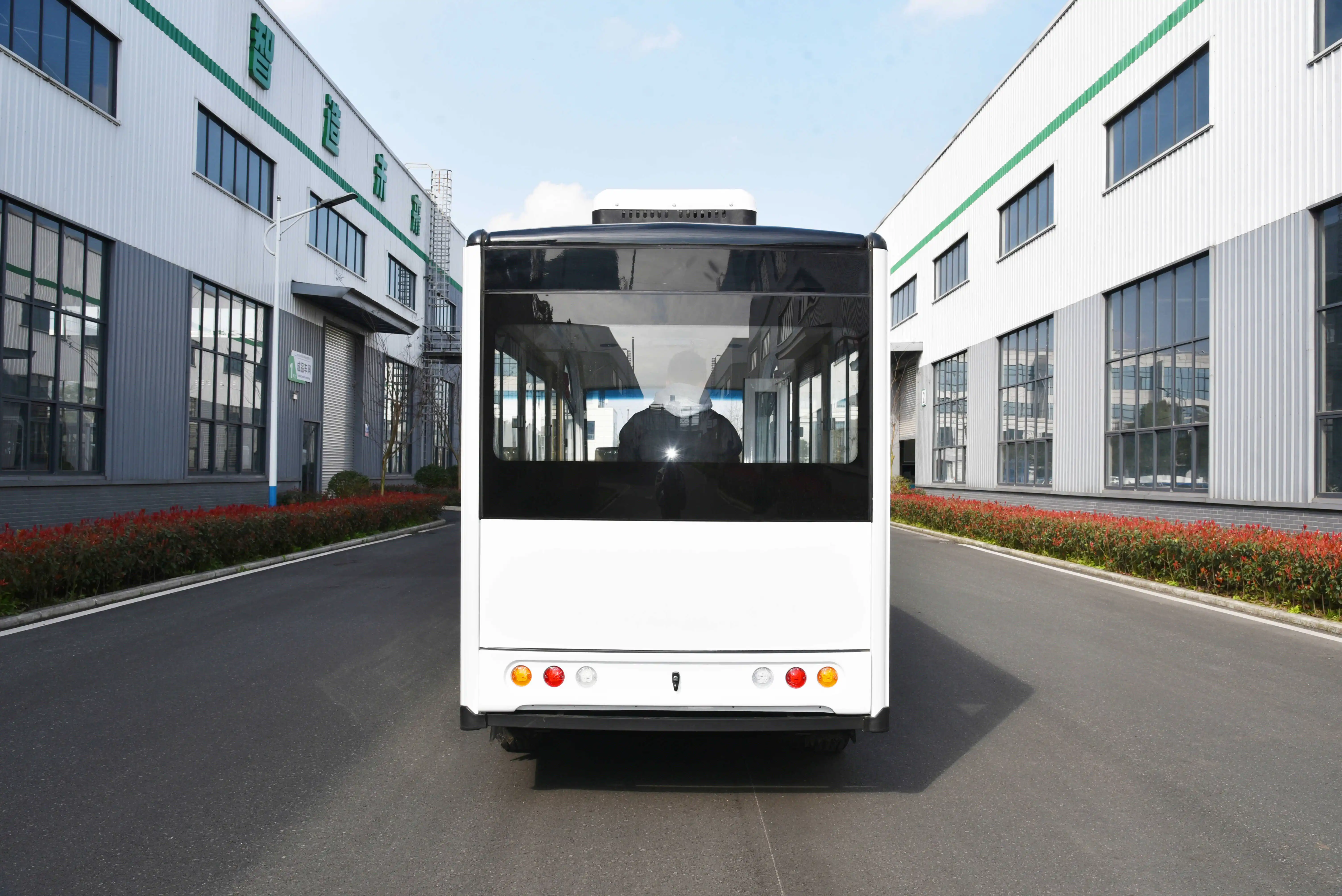 21-Seater Electric Mini Bus 7m Class 2 with Lithium Battery for City ...