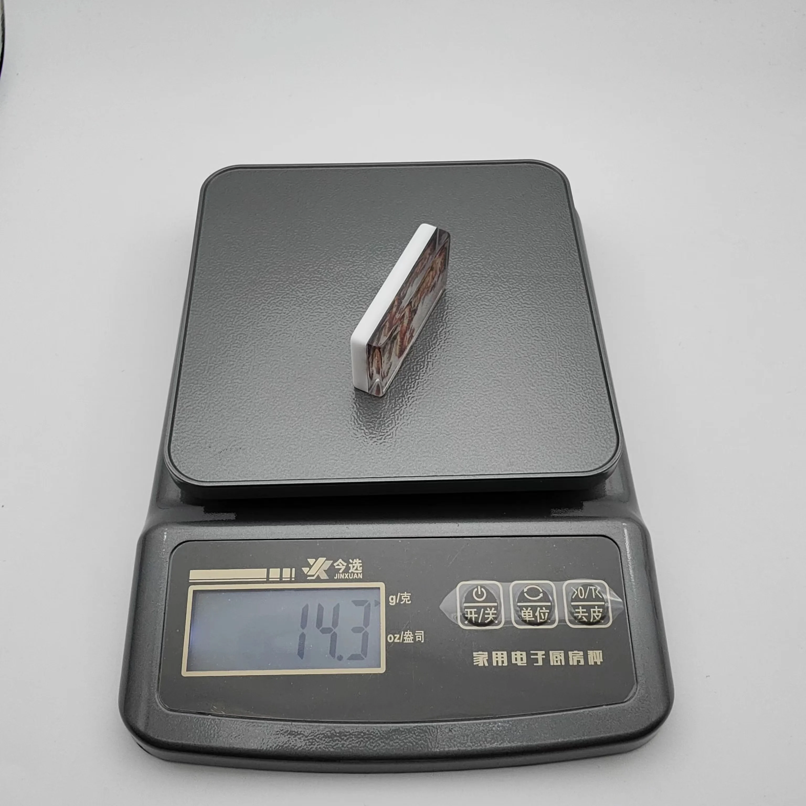 Игрушки для игры в шахматы и