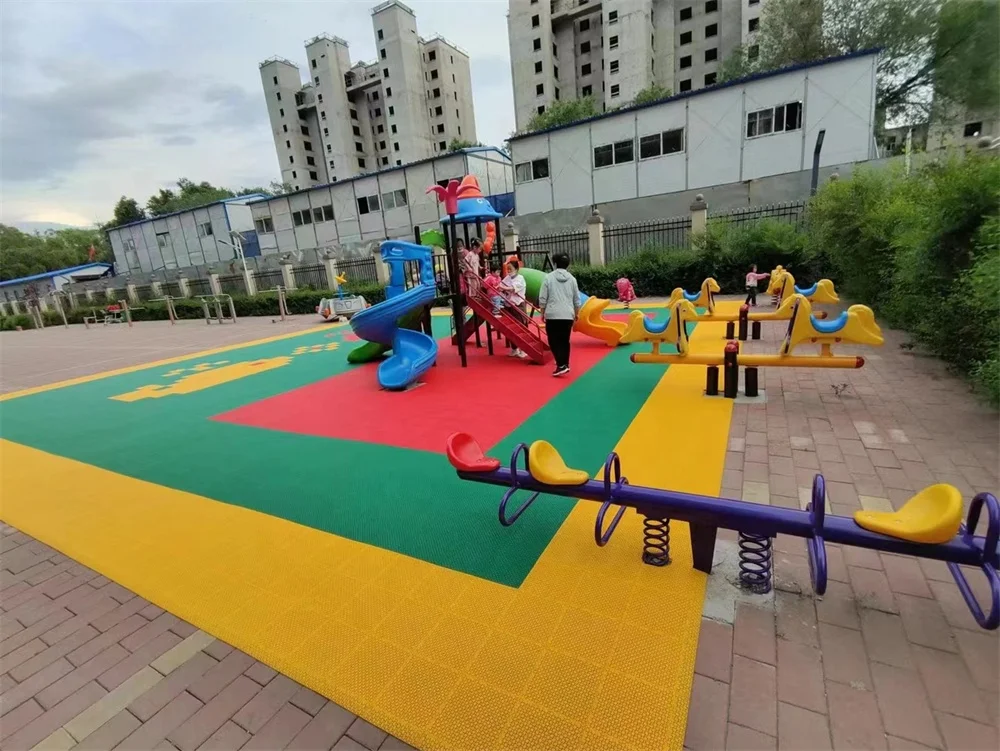 High Quality Soft PP Outdoor Kindergarten Flooring Tiles