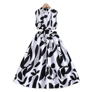 2026 Summer Kids Clothing Holiday Teenage Clothes Chic Print Halter-waist Princess Girls Dresses