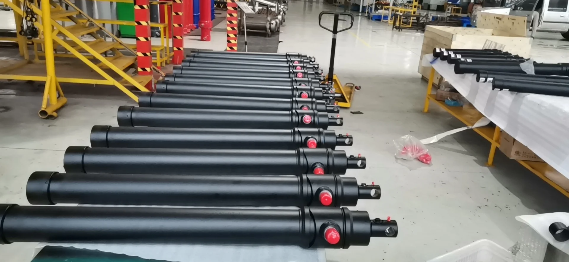 HTC-10833 - ORB 12 Tons 108" Stroke Hydraulic Telescopic Cylinder for Canadian Trailer
