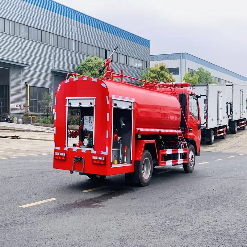 product dongfeng 4x2 dorica diesel pumper fire truck new condition aerial pumper 4000l water tanker spraying machine fire sprinkler-3