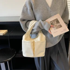 Underarm Folded Bucket Tote Bag Large Capacity Canvas Zipper Closure Chains Decoration England Style Multi-Pouch Design