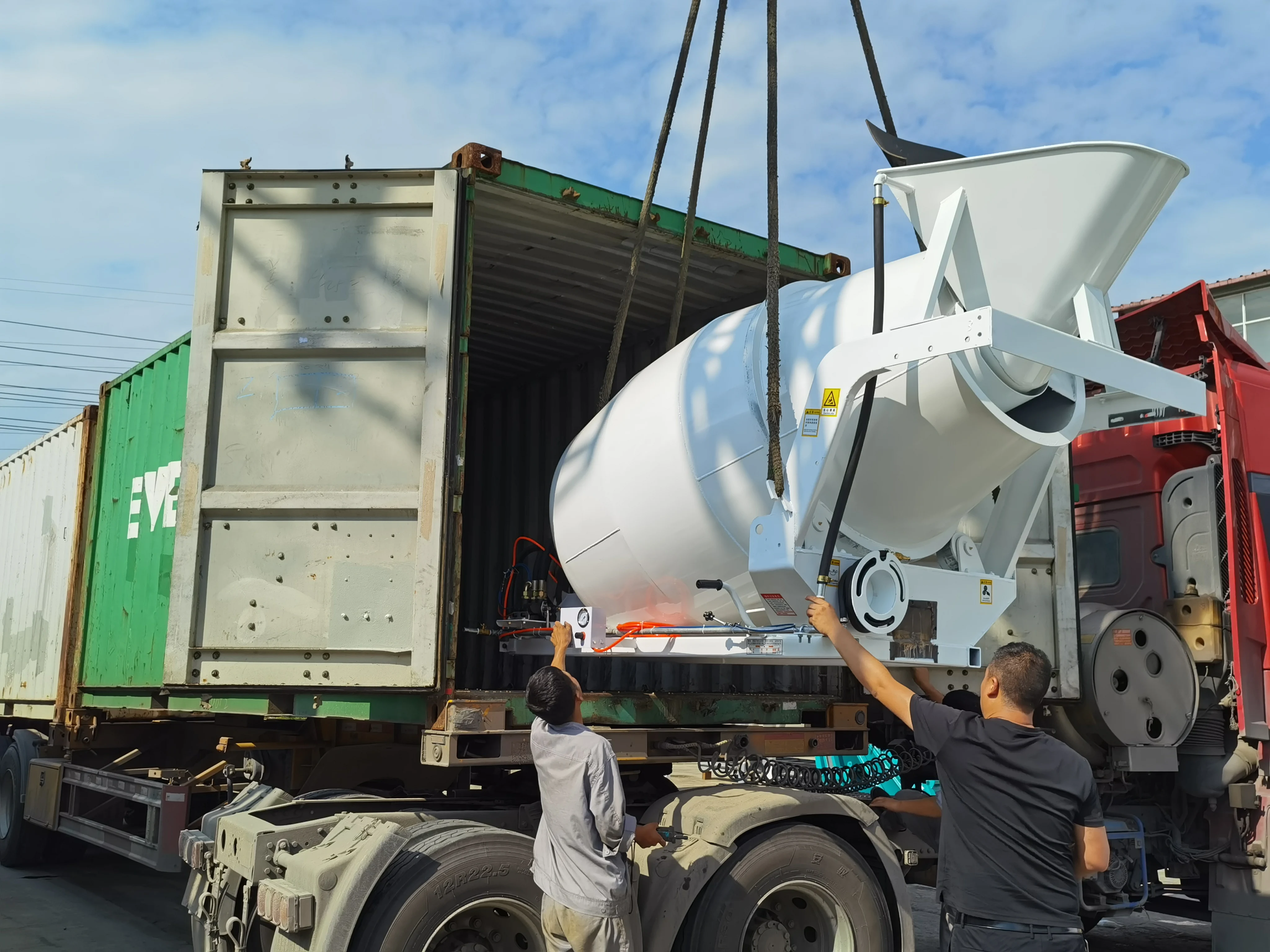 High Frequency Ring Saw Road Cutter 380V Concrete and Asphalt Pavement Cutting 20-30m/h Crawler Road Cutting Machine factory