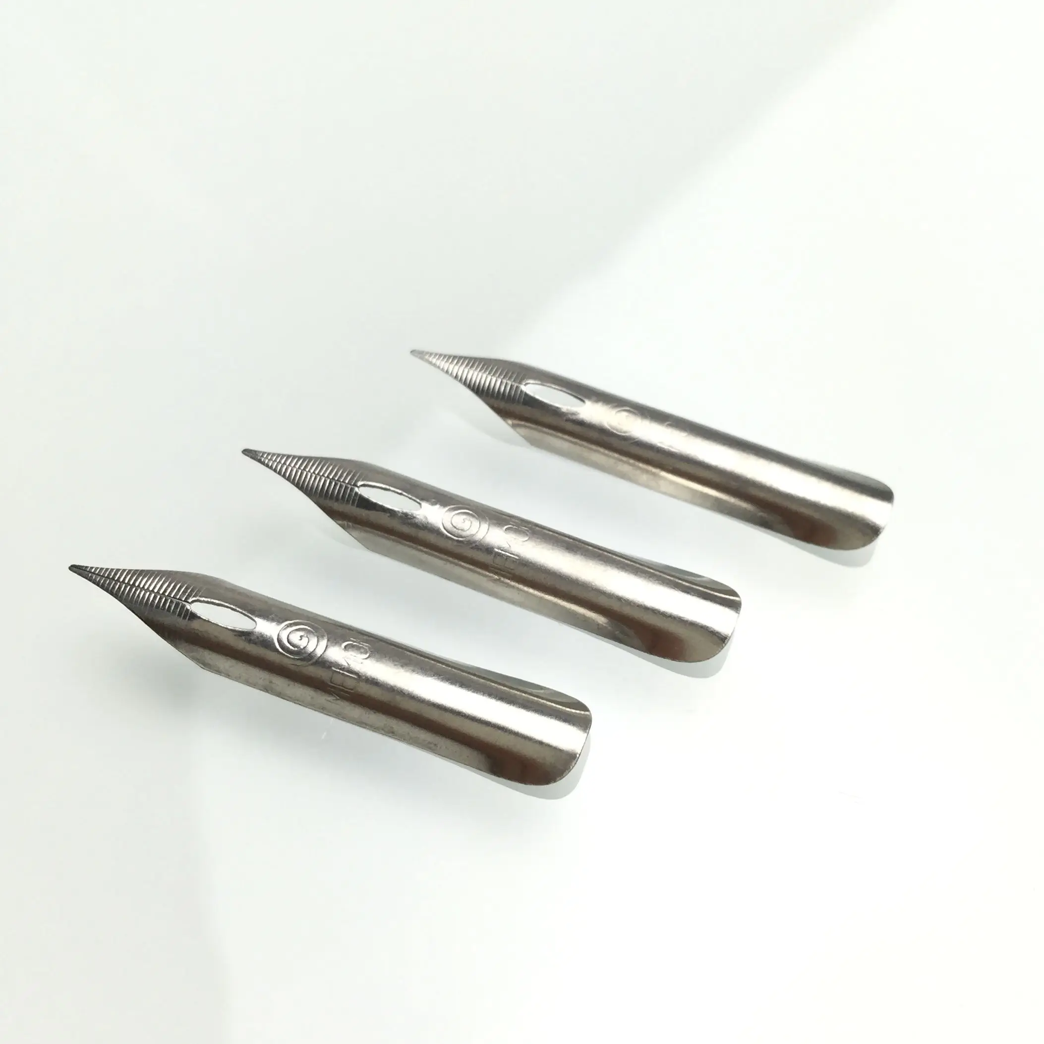 Different Sizes Calligraphy Writing Pen Parts Wholesales Pen Nibs Comic Pen Nib Set