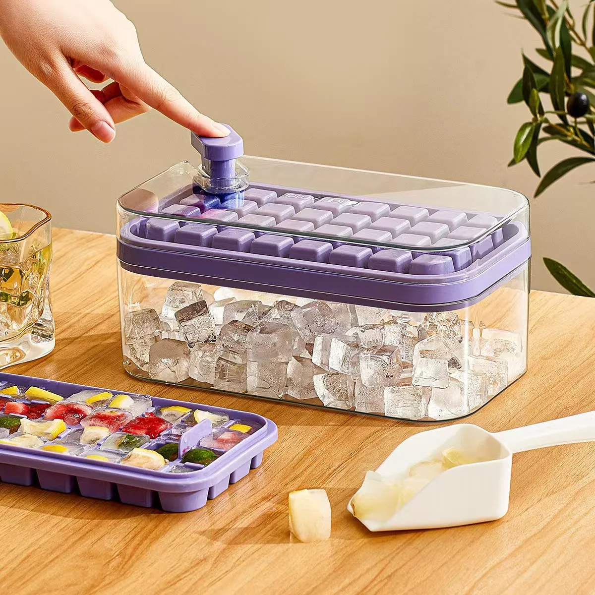Press the Ice Tray Rectangular Ice Cube Mold Freezer Proof Quick Frozen Easy to Release Making Grinding Tool Gadget