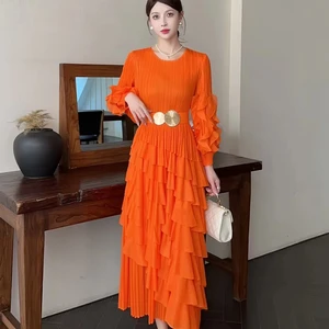 African Oversized Dress in Solid Color with Petal Sleeves and Cake-shaped Hem - Miyake Pleated Dress