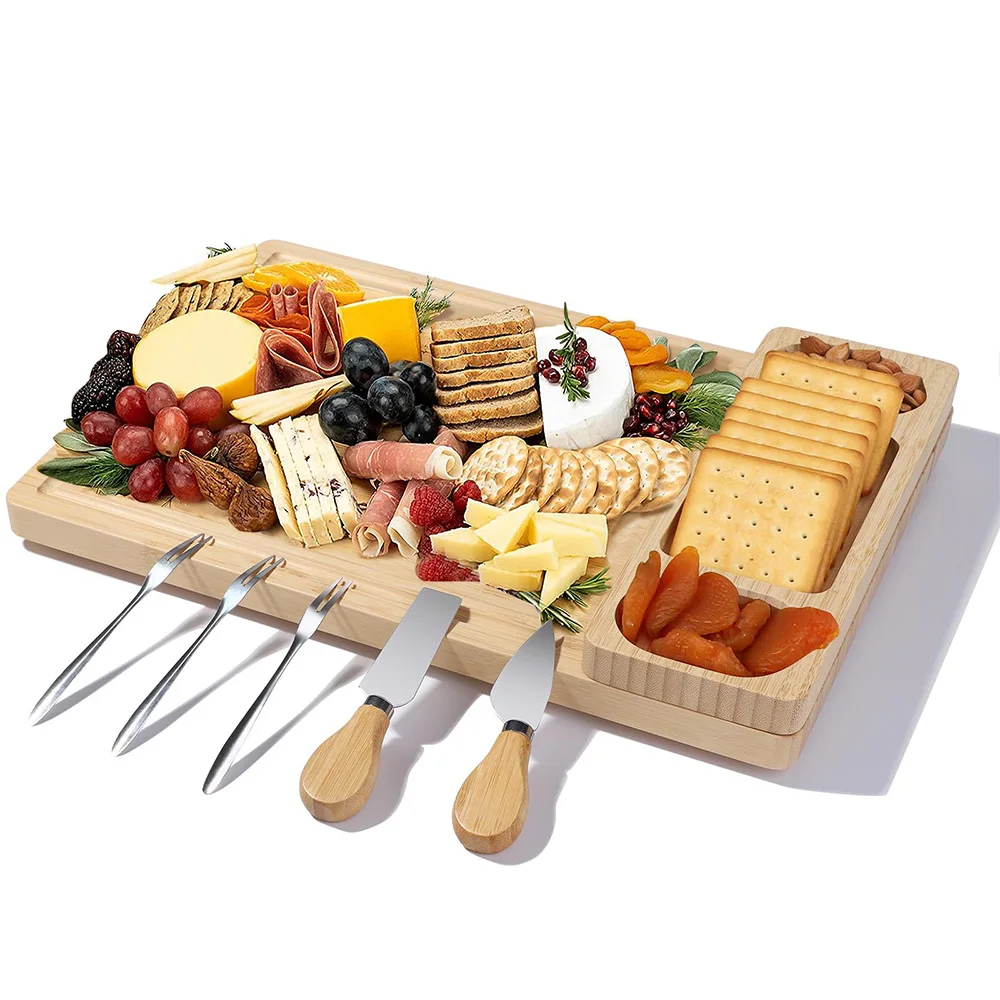 New Arrival Bamboo Chopping Block and Charcuterie Board with 4 Stainless Steel Cheese Knives for Serving Tray