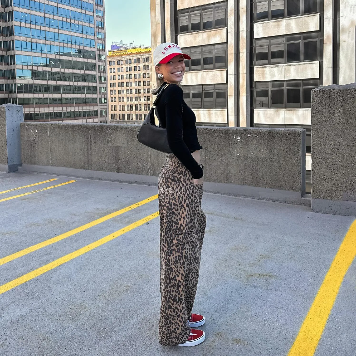 Women's Baggy Barrel Jeans Casual Boyfriend Mid Rise Leopard Printed Wide Leg Denim Ankle Pants