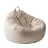 Bianco-grigiastro