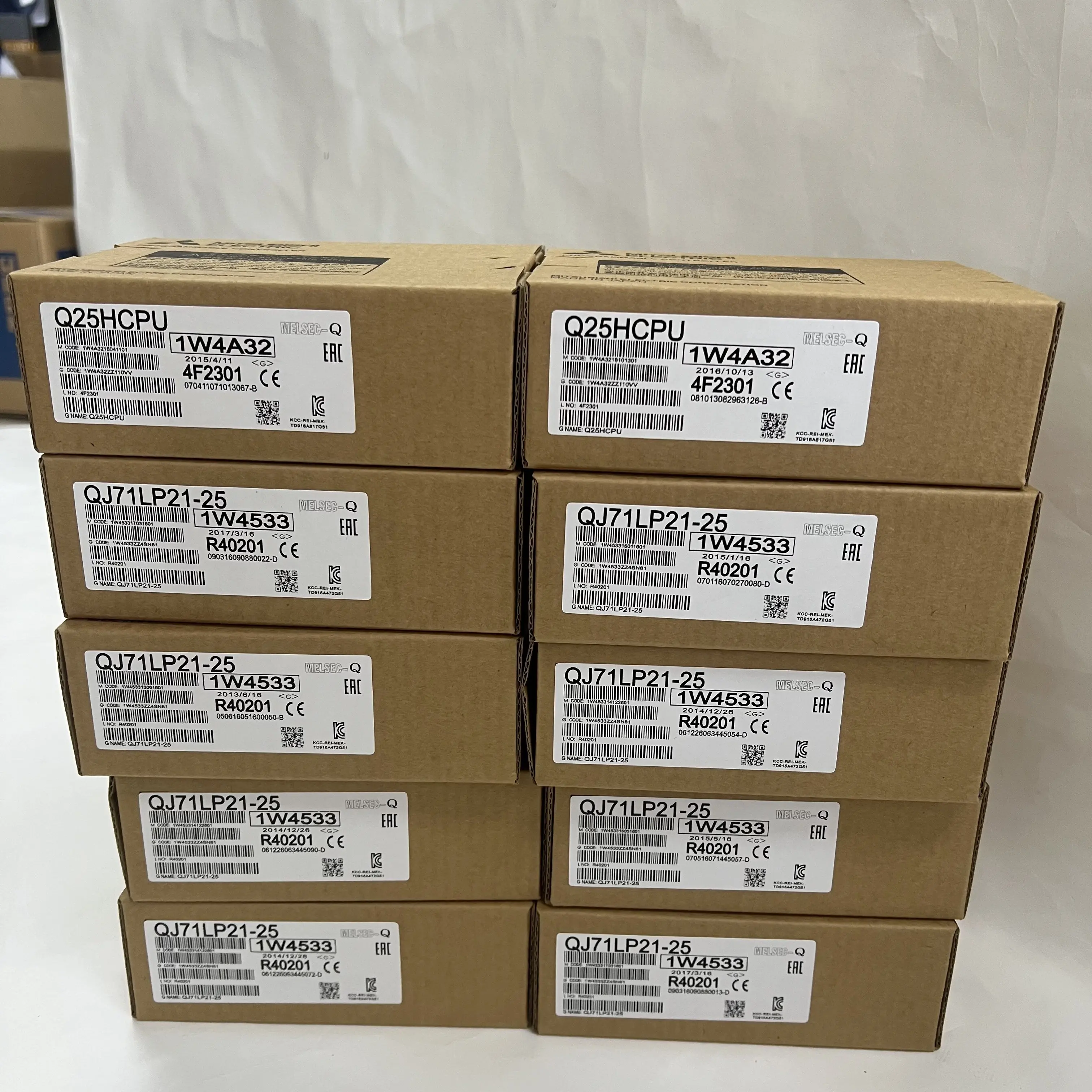 Mitsubishi CPU module Communication module Q25HCPU QJ71LP21-25 Mitsubishi CPU module Communication module Q25HCPU QJ71LP21-25